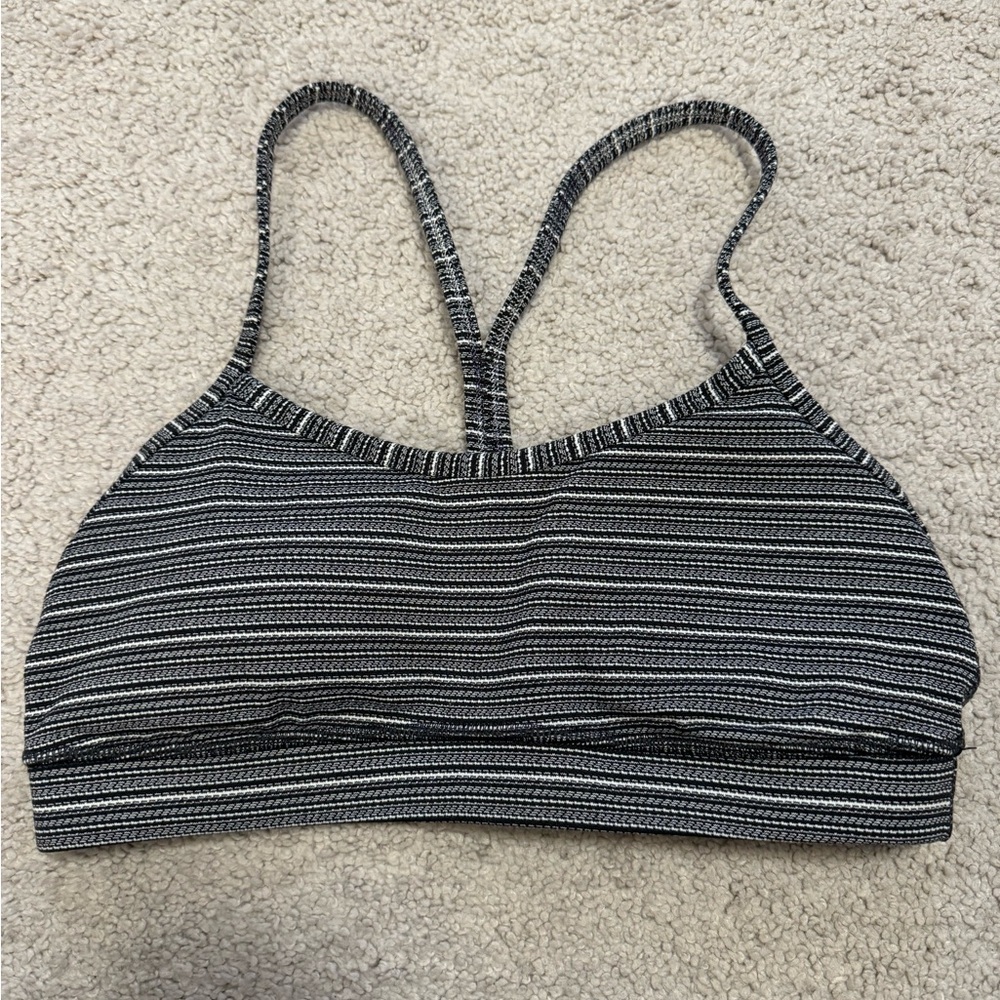 Lululemon Flow Y Bra, size 6